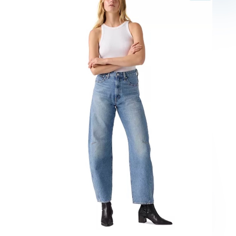 Levi's Cinch barrel jean